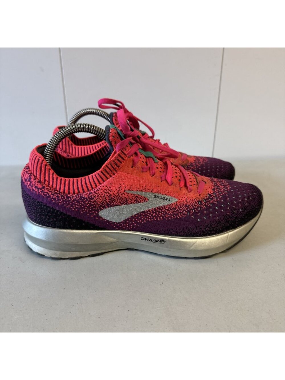 Brooks Levitate-2 Sneakers Womens 8.5 Pink Purple Knit Lace Up Shoe 1202791B678